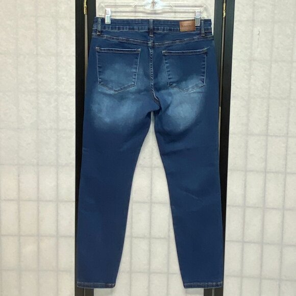 Tahari Mid Rise Chloe Fit Solution Stretch Skinny Denim Jeans Faded Medium Wash - Picture 2 of 16